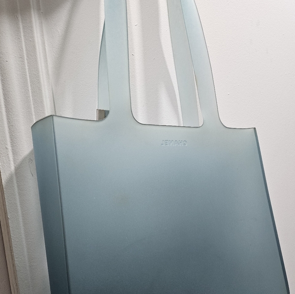 CHANEL Jelly Tote - Picture 14 of 14